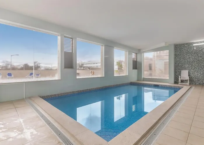 Central Apartment With Pools And Parking #1934