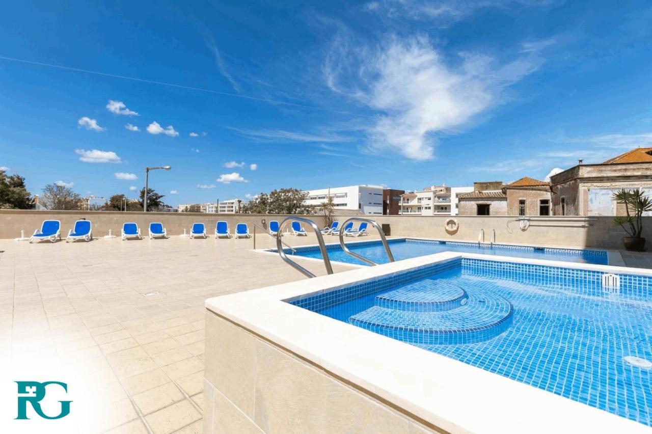With Pools And Parking #1934 Apartment Lagos