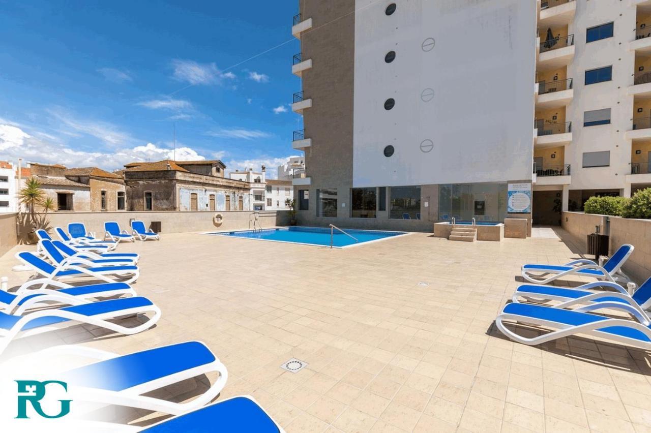 With Pools And Parking #1934 Apartment